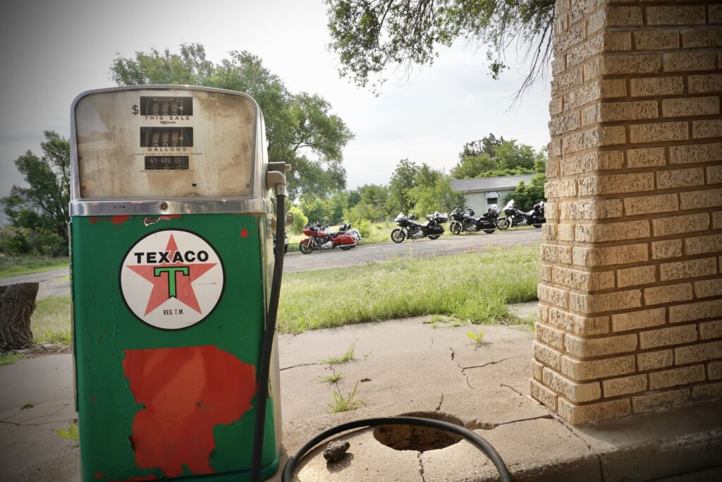 Route 66 en moto, 66 Super Service Station