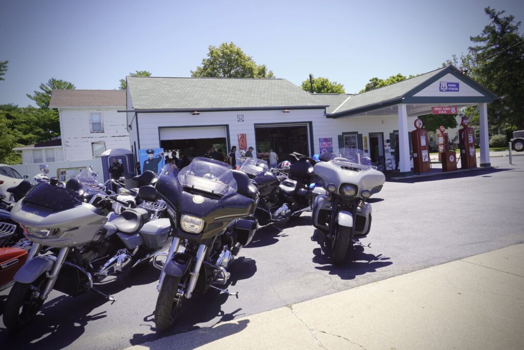 Route 66 en moto, Ambler's Texaco Gas Station