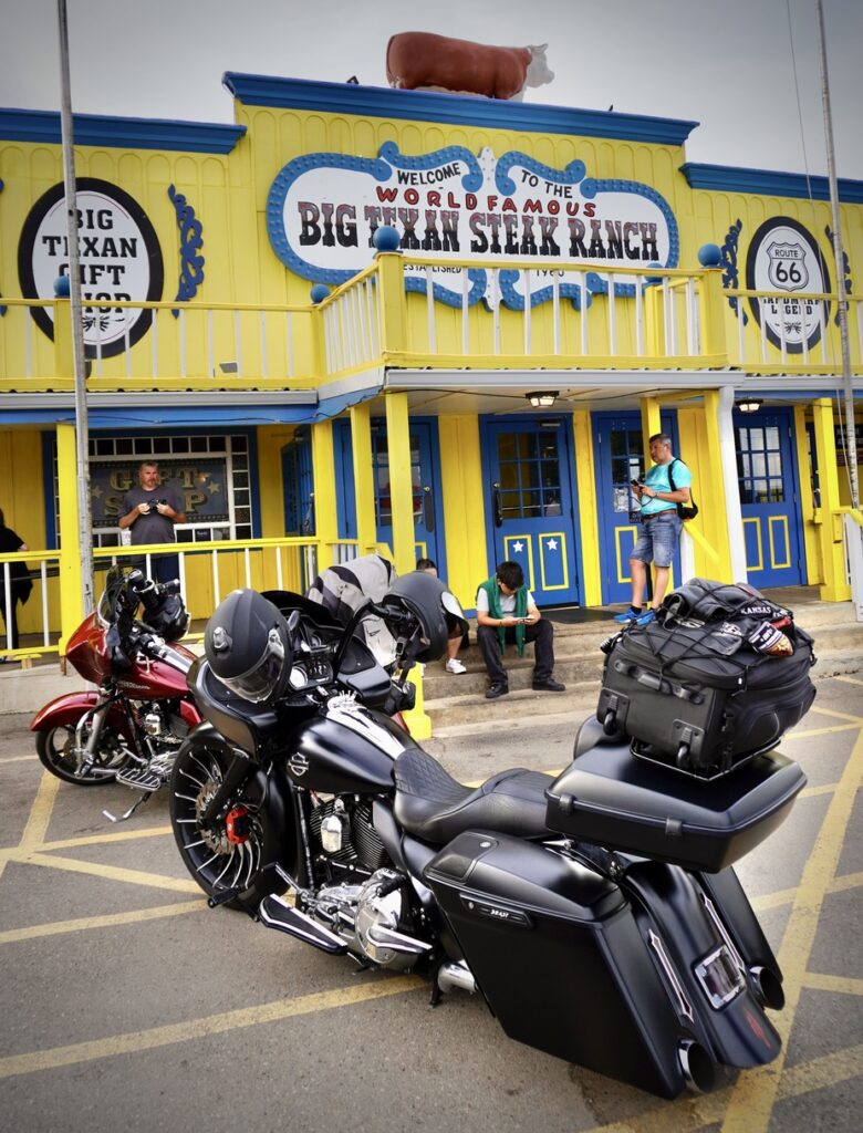 Route 66 en moto. Big Texas Steak Ranch