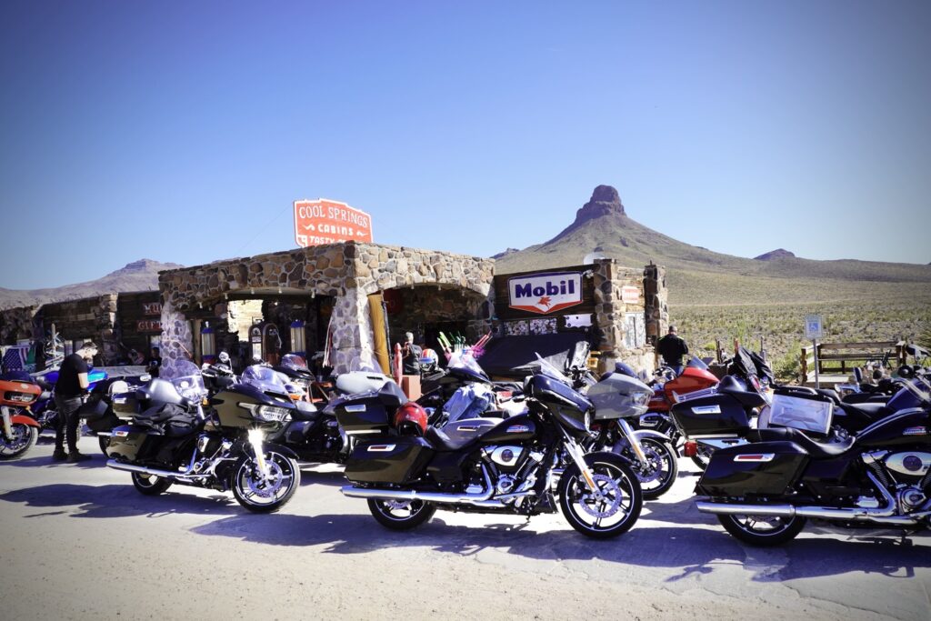 Route 66 en moto. Cool Springs