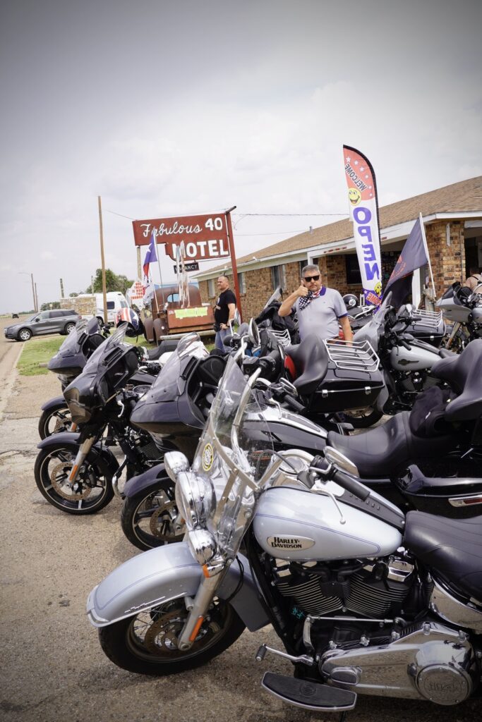 Route 66 en moto. Midpoint Cafe, Adrian