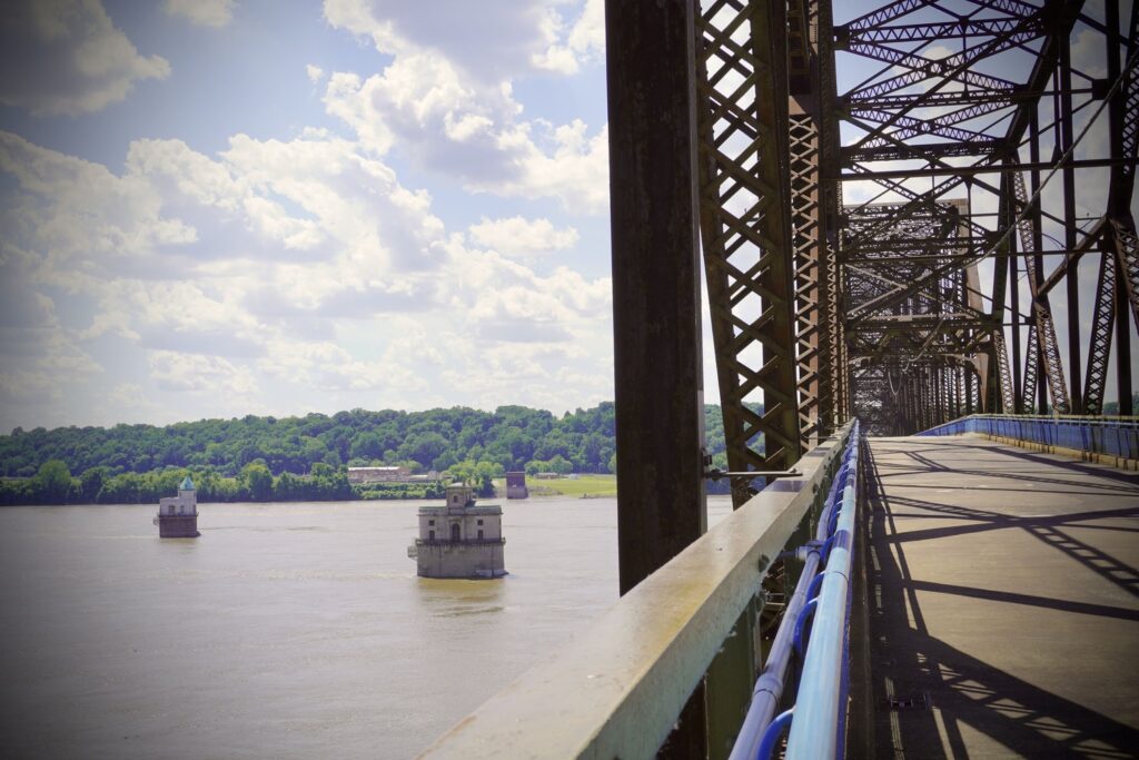 Old Chain of Rocks Bridge