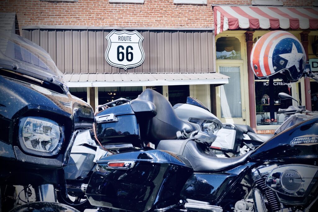 Route 66 en moto, Girard, IL