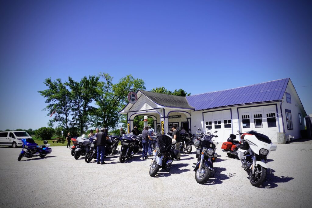 Route 66 en moto, Standard Oil of Illinois Gas Station