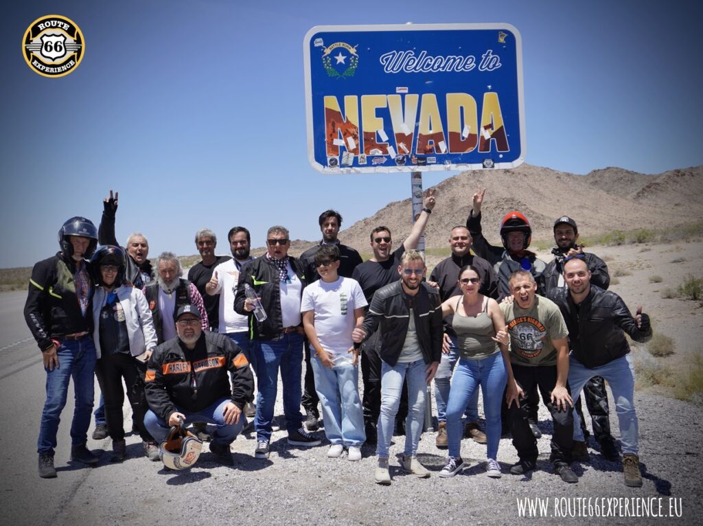 Route 66 en moto. Welcome to Nevada