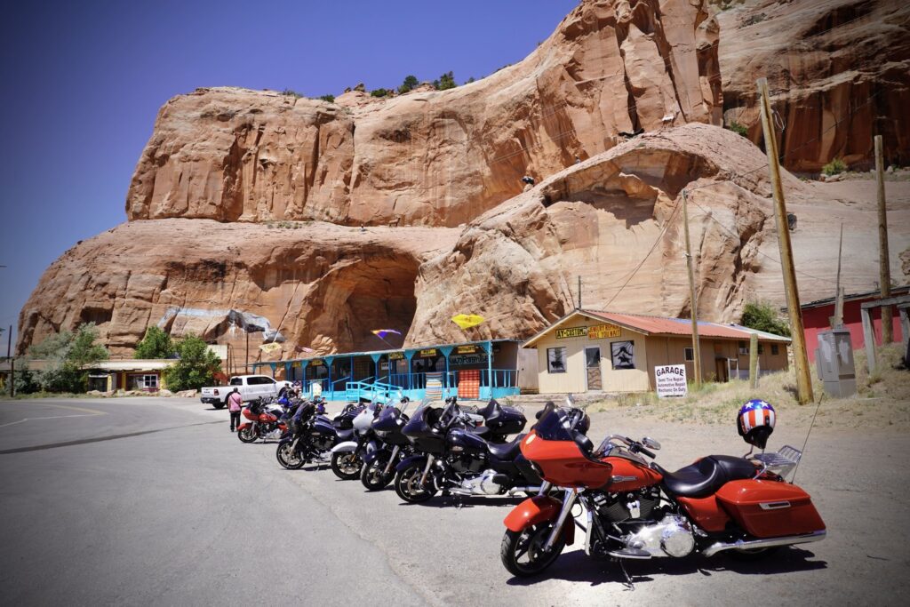 Route 66 en moto, Yellowhorse Trading Post