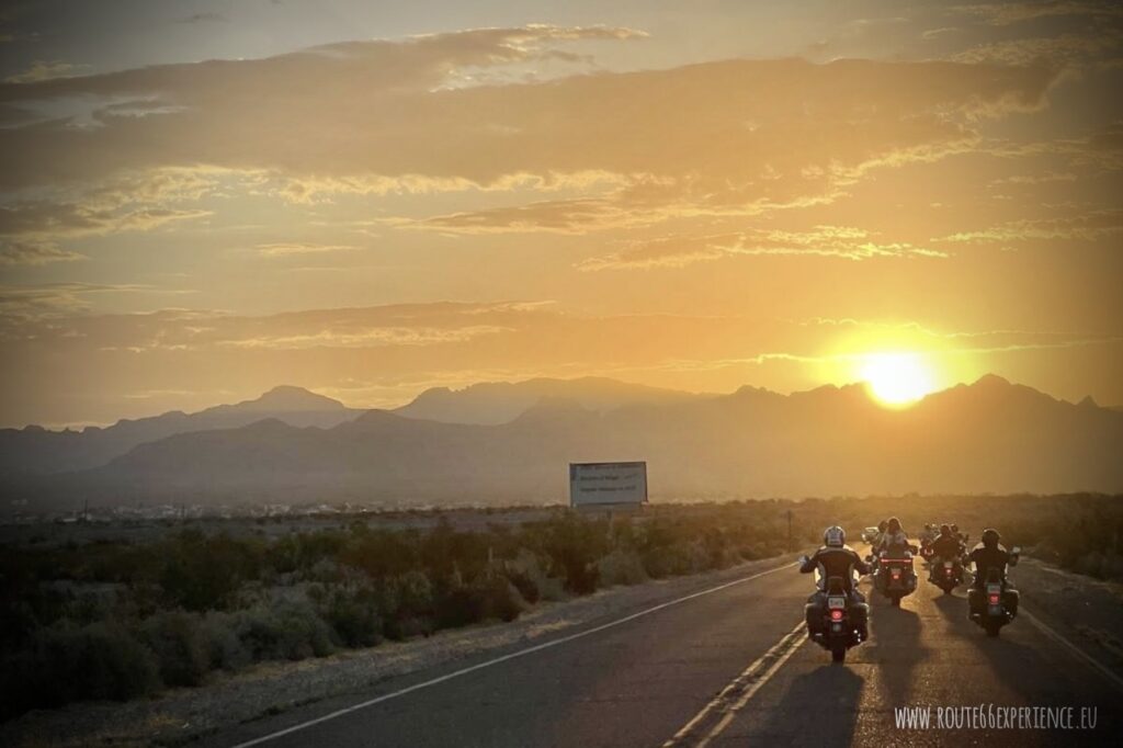 Amanecer en Oatman