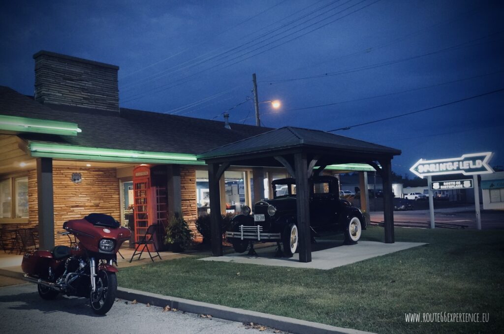 Viaje en moto por EEUU. Best Western Route 66 Rail Haven, Springfield, MO