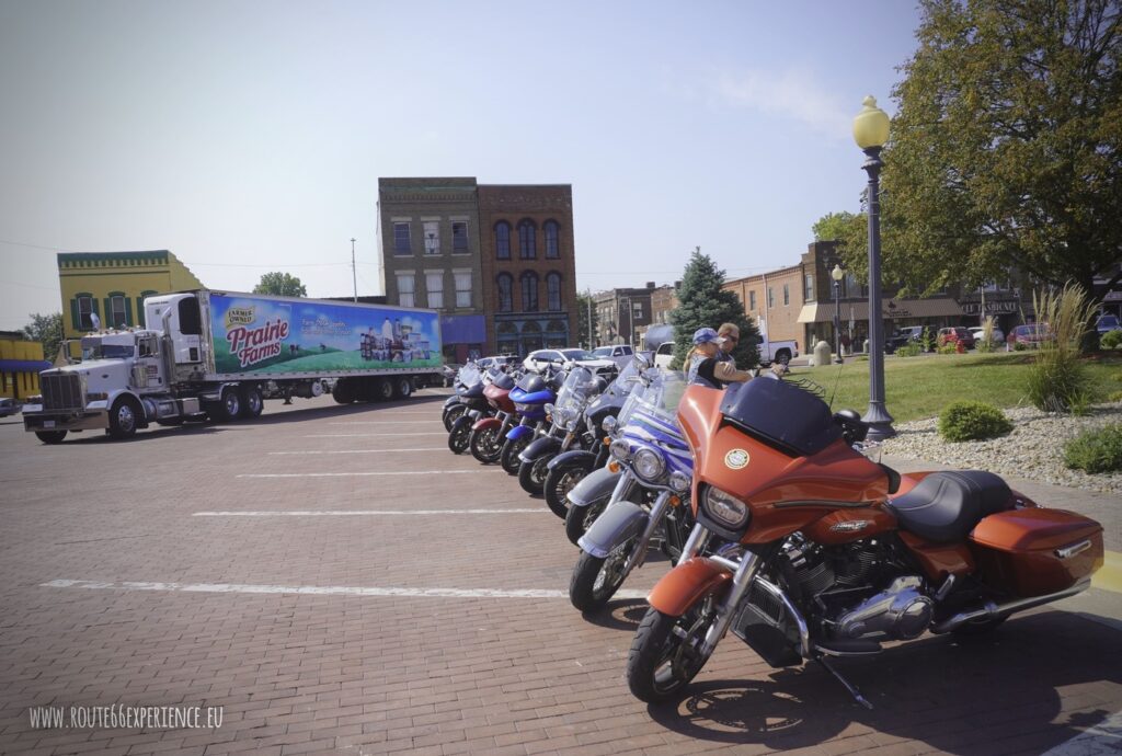 Viaje en moto por EEUU, Carlinville Historic District, IL