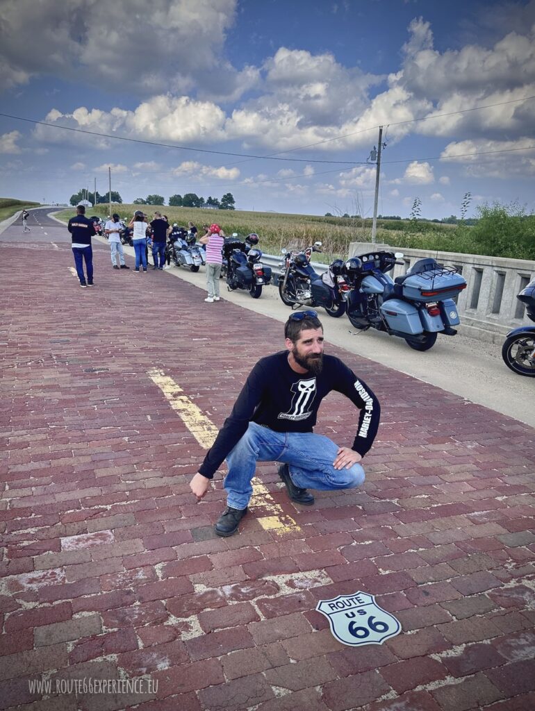 Viaje en moto por EEUU, Historic Brick Road, Auburn, IL