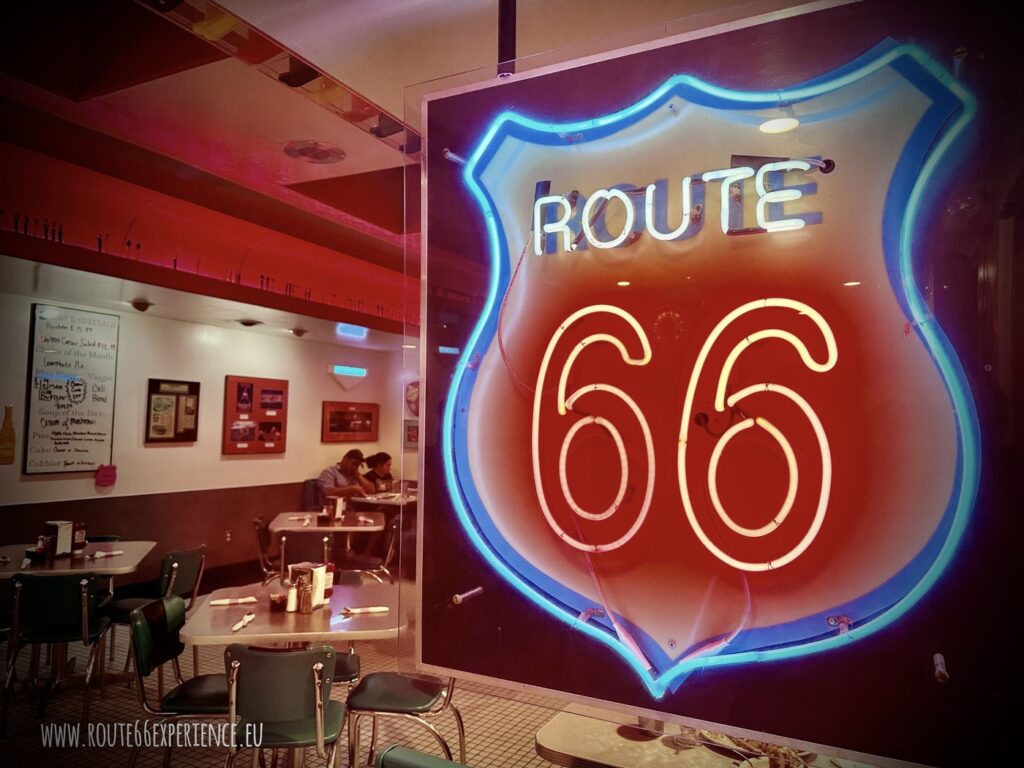 Viaje en moto por EEUU, Route 66 diner, Albuquerque