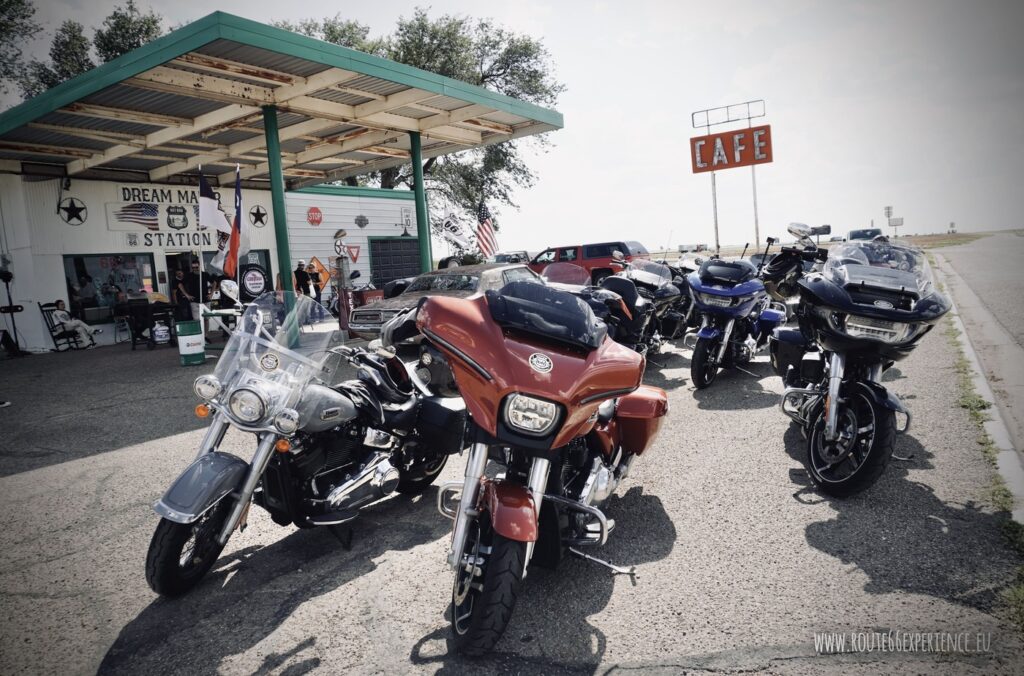 Viaje en moto por EEUU, Route 66 Midpoint. Adrian, TX