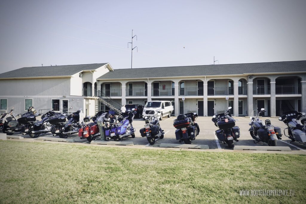 Viaje en moto por EEUU, Stratford House Inn, Edmond, Oklahoma